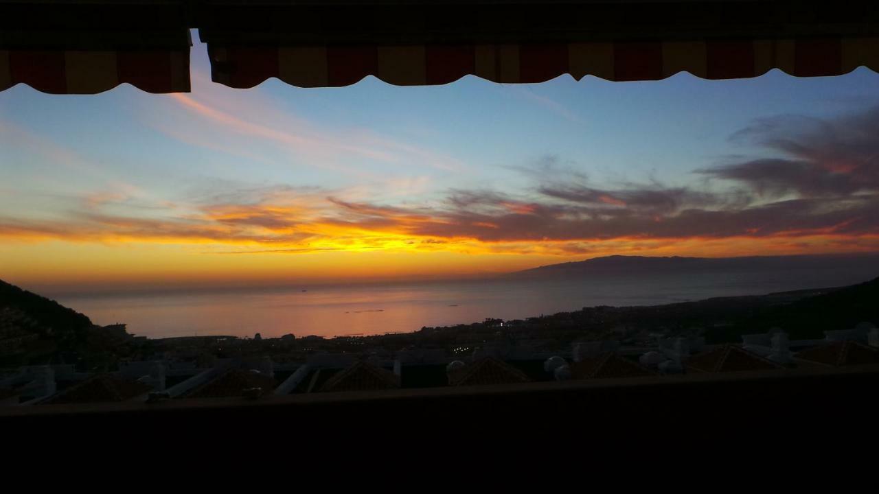 Sunset View And Pool In Paradise 阿德耶 外观 照片